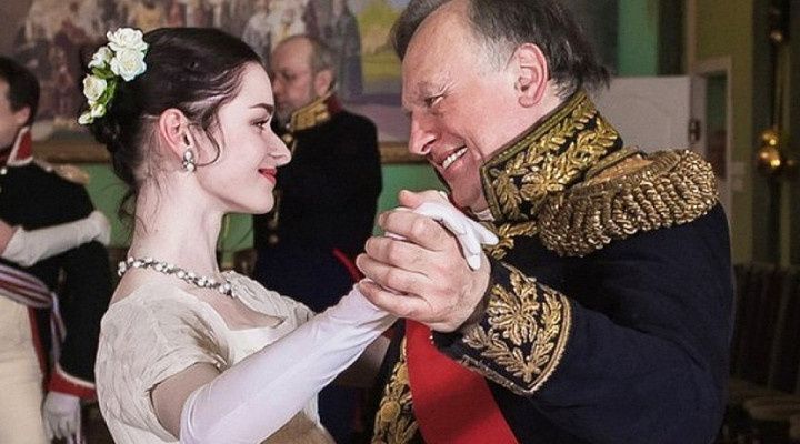 Сложные чувства: как студентке разобраться с влюбленностью к преподавателю