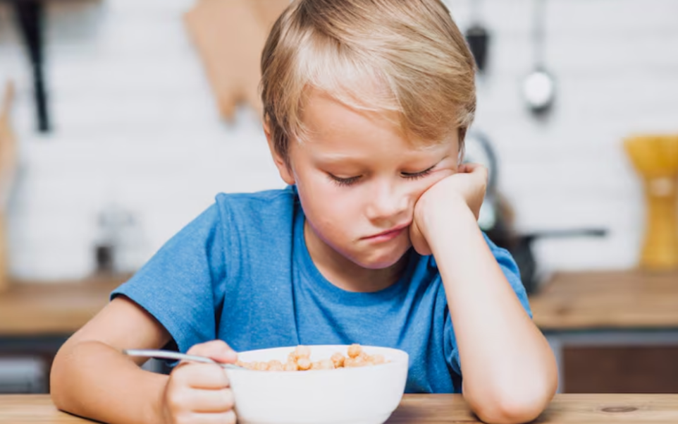 Расстройства пищевого поведения у детей: как стать специалистом