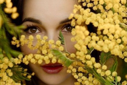 Цветы завянут через три дня. Лучше робот-пылесос, — сказал муж перед 8 марта