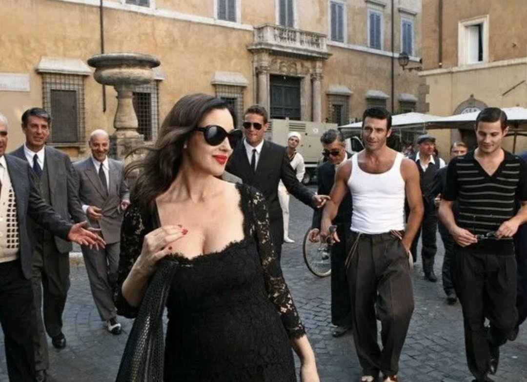 Почему внимание мужчин становится жизненно важным для женщин