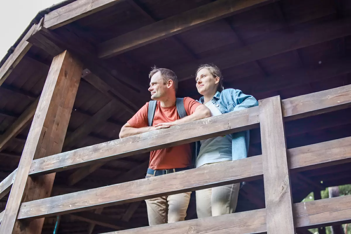 Должны ли пары обсуждать свои отношения с окружающими?