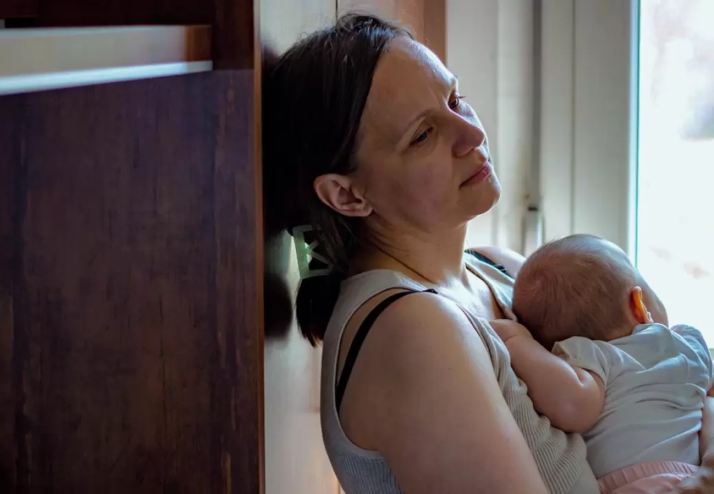 Как справиться с депрессией, оставаясь мамой