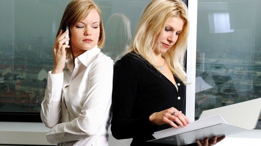 Как распознать женщину-нарцисса в дружбе и на работе
